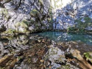 Izbucul Tăuz – cea mai adâncă peșteră scufundată din România