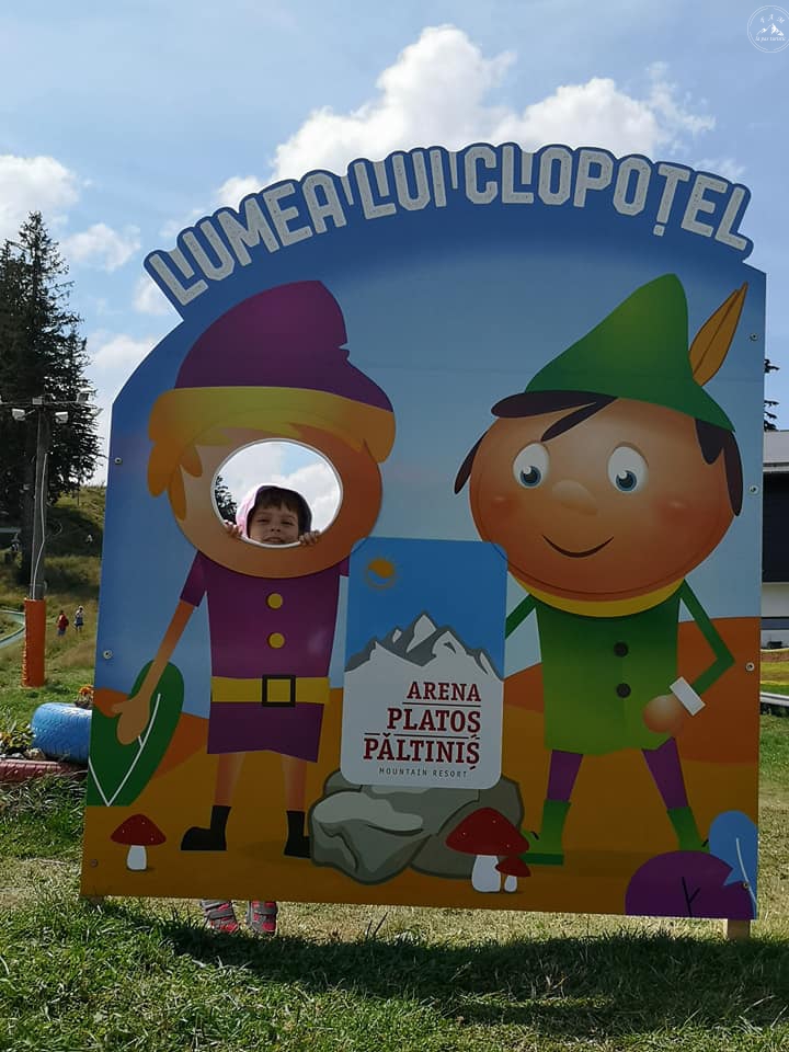 Potecă tematică child-friendly – traseul spiridușului Clopoțel din Păltiniș